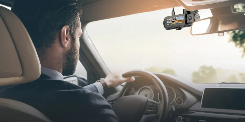 Vantrue 4k dashcam optager en klar kørescene i dagtimerne